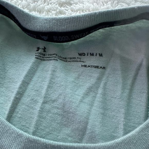 Woman’s Project Rock UA sleeveless tank - Picture 2 of 4